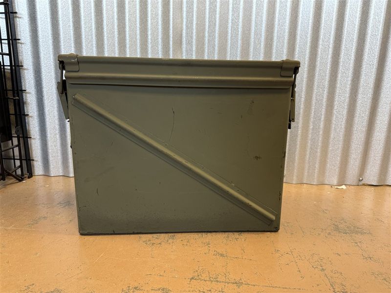 U.S. Military 7.62mm XL Ammo Can – Tall Steel Linked Ammunition Box
