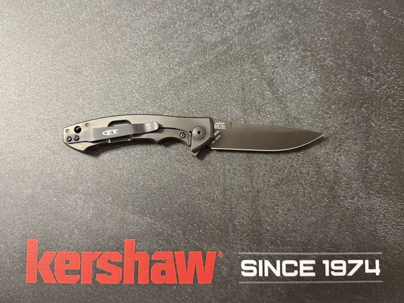 MODEL 0450CF, CARBON FIBER FLIPPER, DESIGNED BY DMITRY SINKEVICH