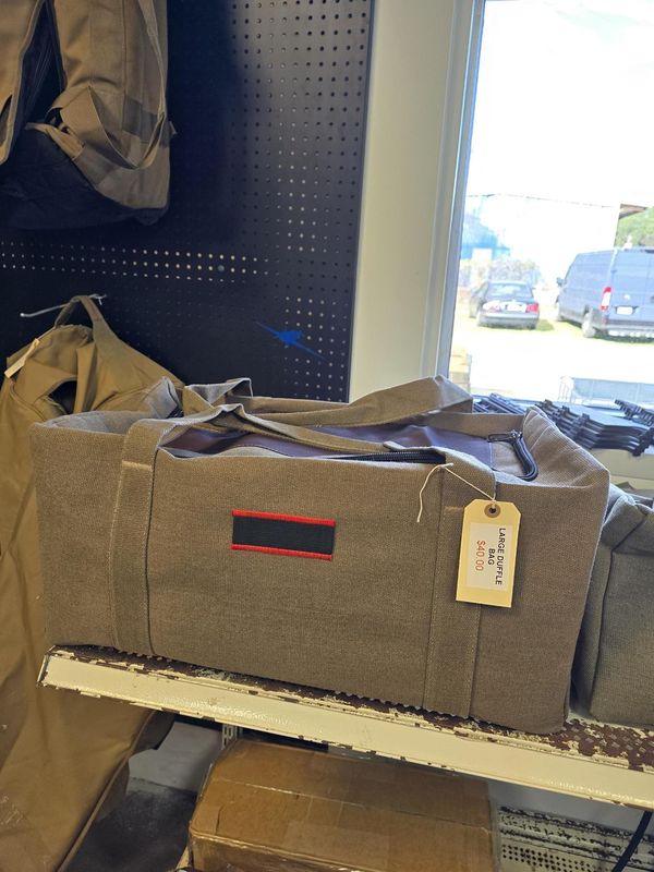 SQUARE DUFFEL BAG (LARGE) - TAN