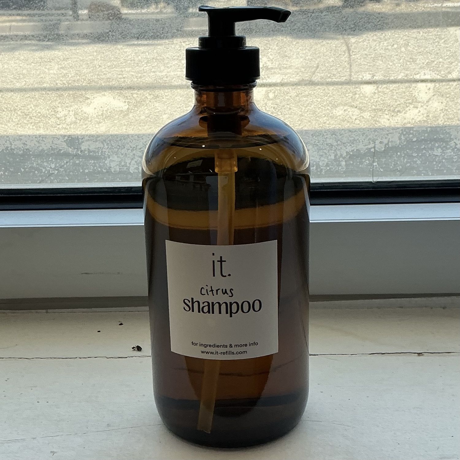 Citrus Shampoo w/pump, Color: brown, Size: 16 oz glass bottle