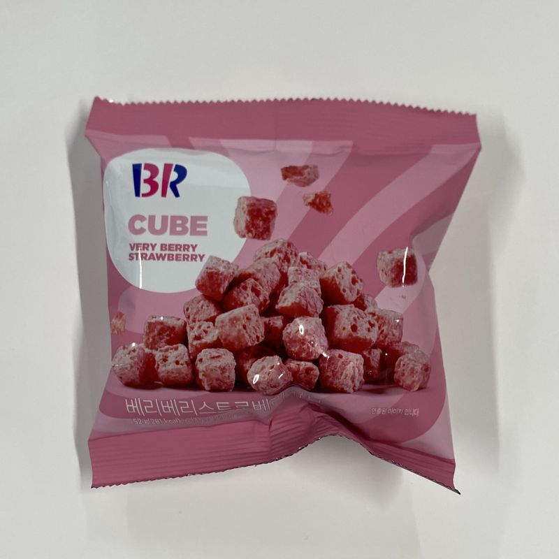 Baskin Robbins Cube Very Berry Strawberry