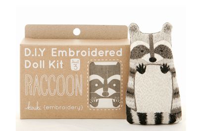 Raccoon - Embroidery Kit