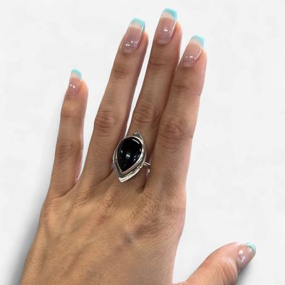 A151 Onyx Teardrop Ring