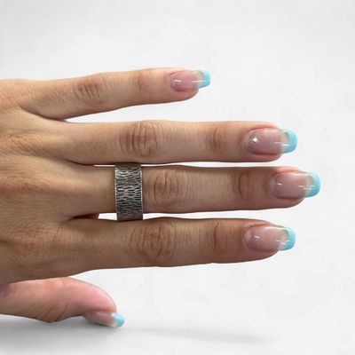 A109 Men's Engraved Ring