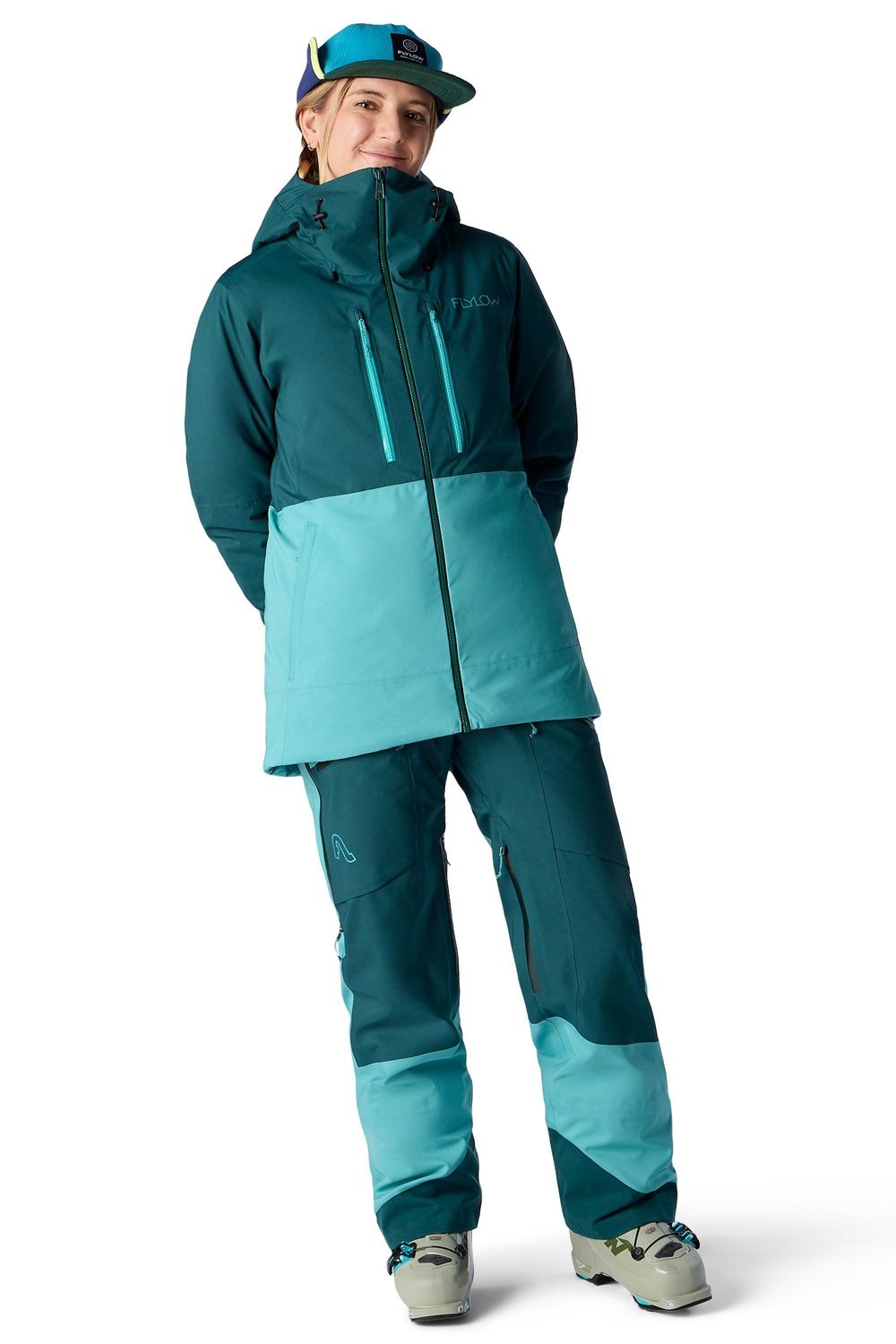 4876 W's Avery Jkt - 27, Color: 310 Ponderosa Pine-Teal, Size: XS