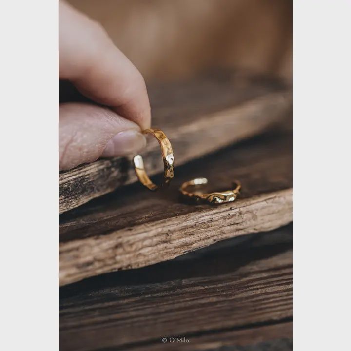 O'milo Odelia ripple hoops - goud