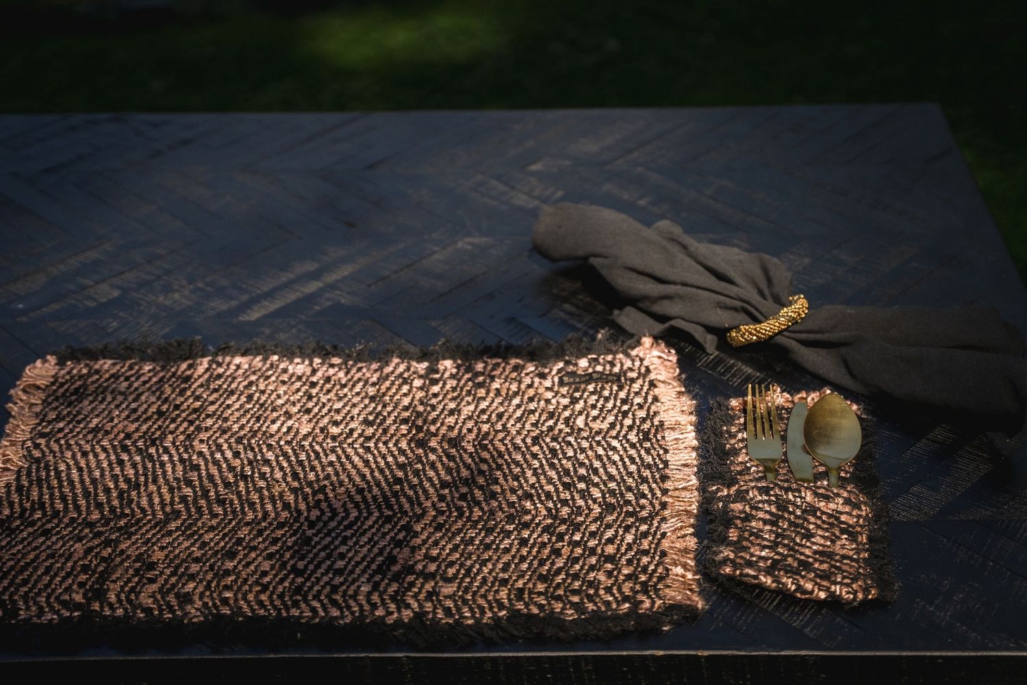 The Oh My Gee Placemat - black copper