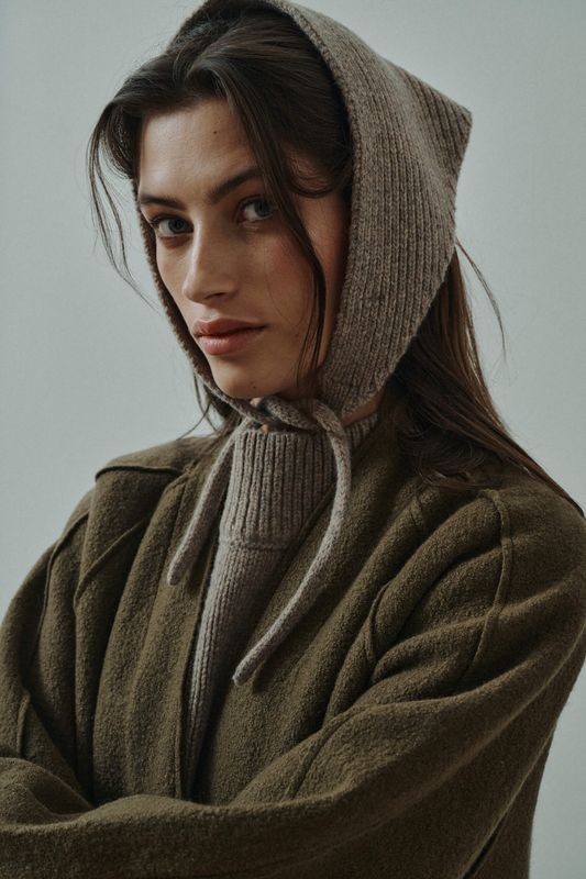 Silje knitted triangle scarf
