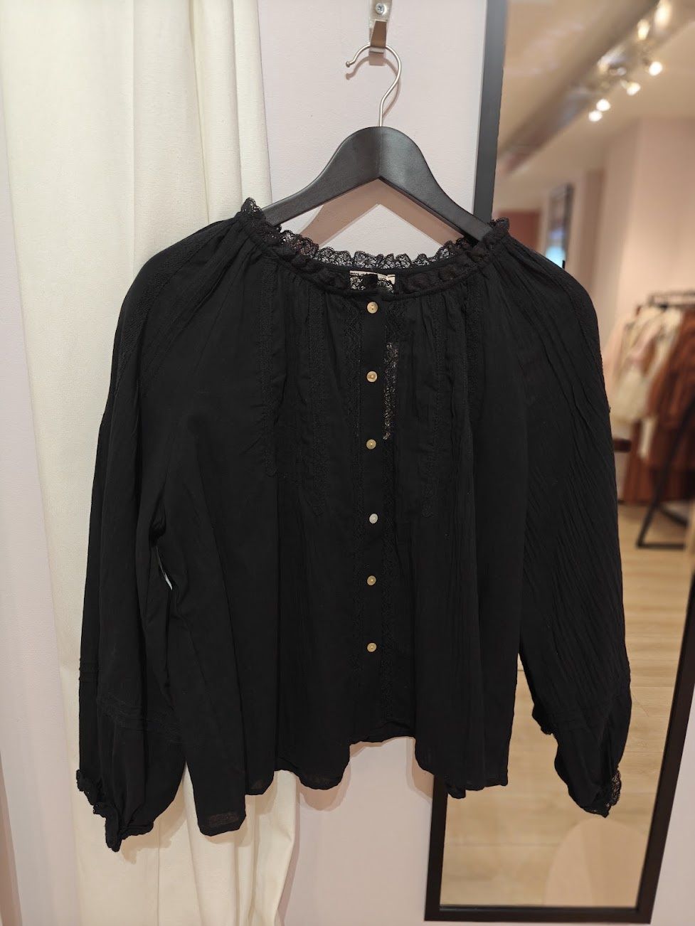 Romantische blouse The Korner - zwart