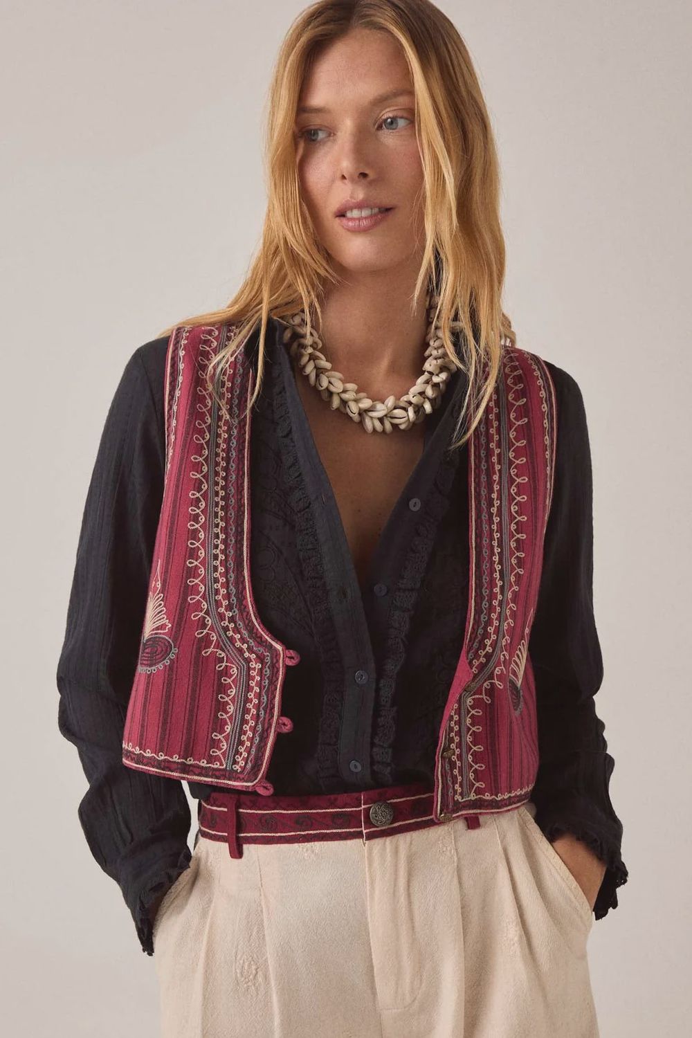 Petra vest - red sea