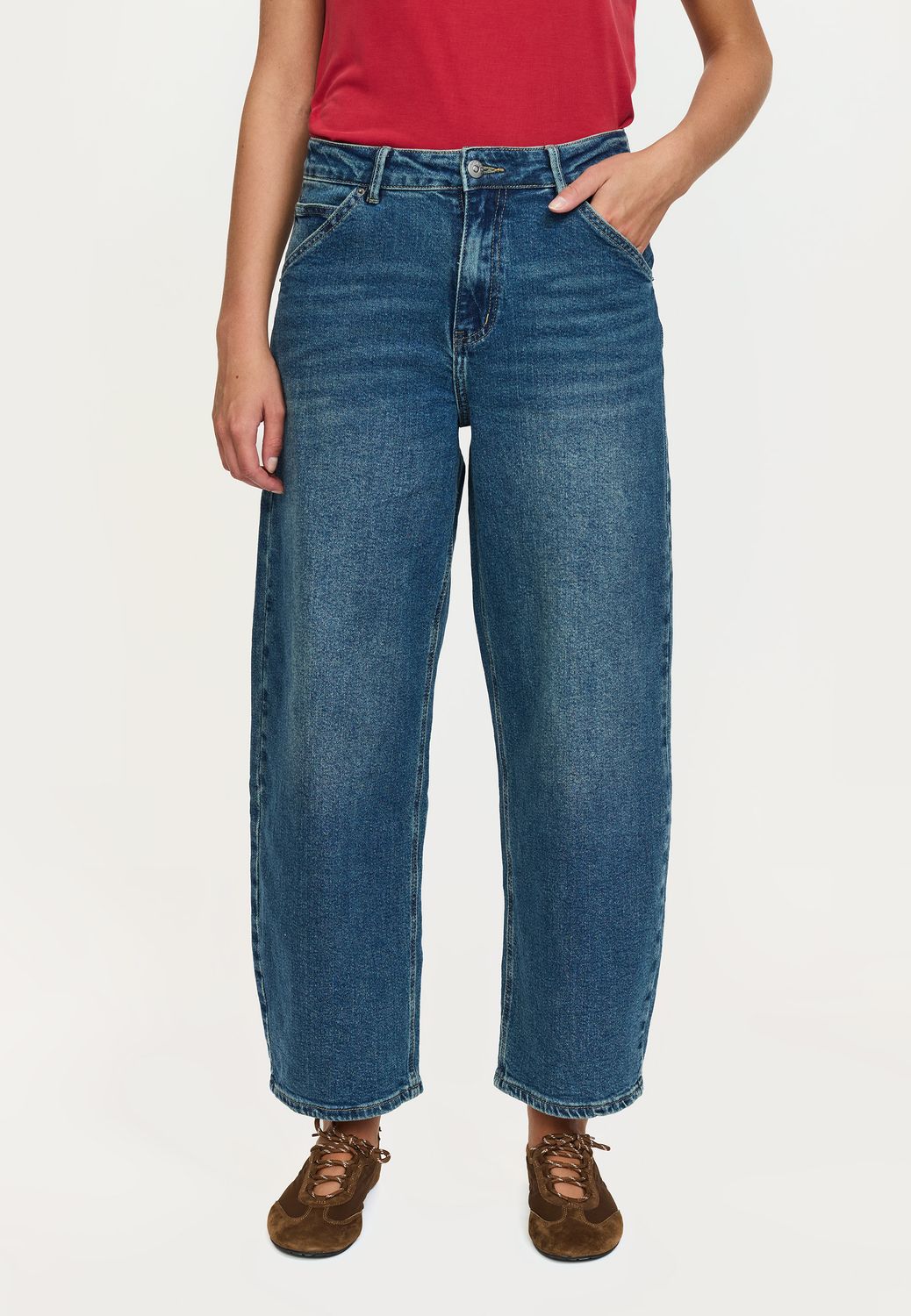 Soft Rebels Amelie cropped barrel jeans - mid washed blue denim