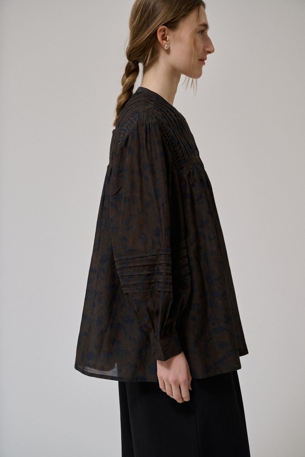 Anne-mi Mols longsleeve shirt