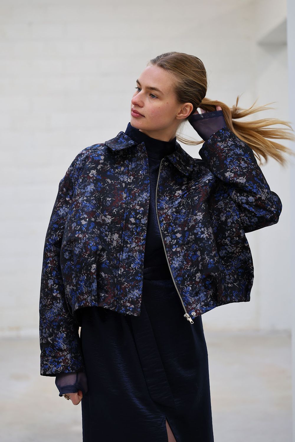 Sil Vika vest - flower navy