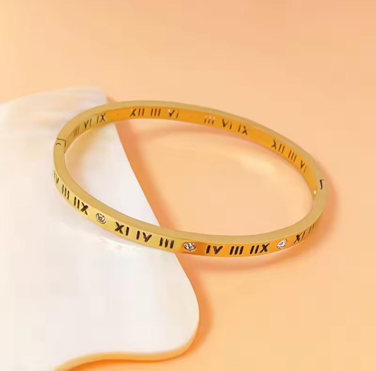 Eterna Roman Bangle