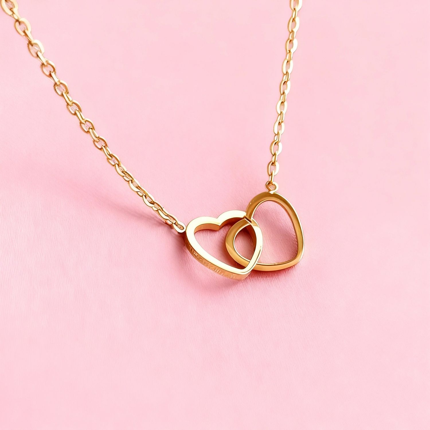 Eterna Hearts Necklace