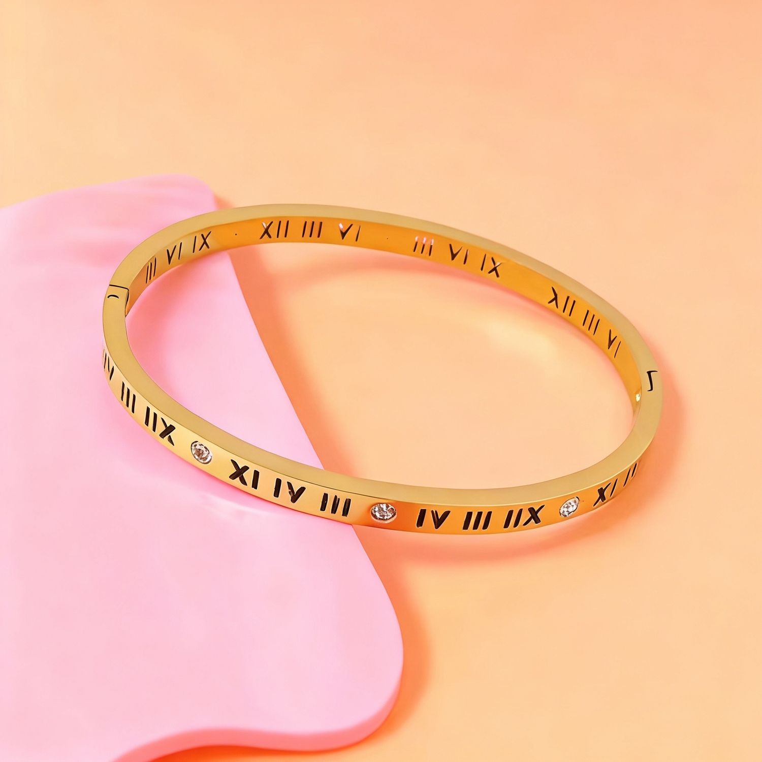 Eterna Roman Bangle