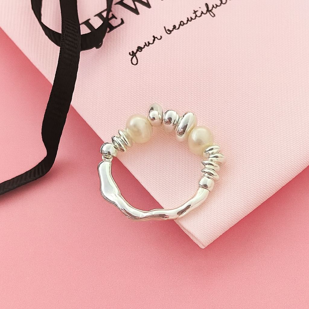 Theia Flex Pearl Ring