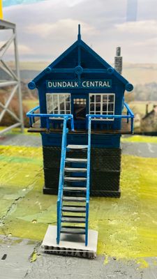 Dundalk Central Signal Box -- 00 Scale €55. 0 Scale €80.