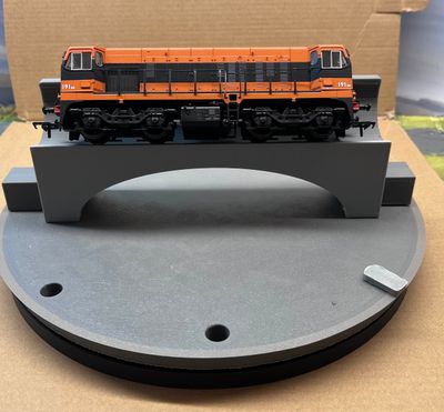 Painting turntable