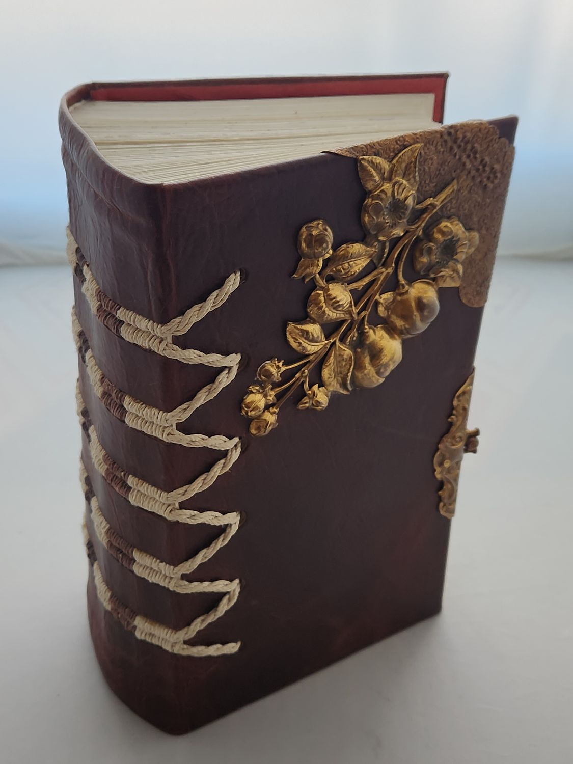 BOOK JOURNAL VICTORIAN