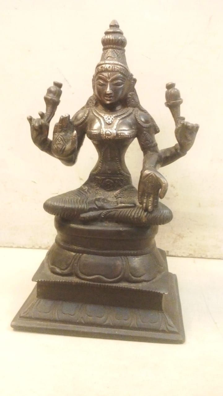 Bhoga Laxshmi Statue