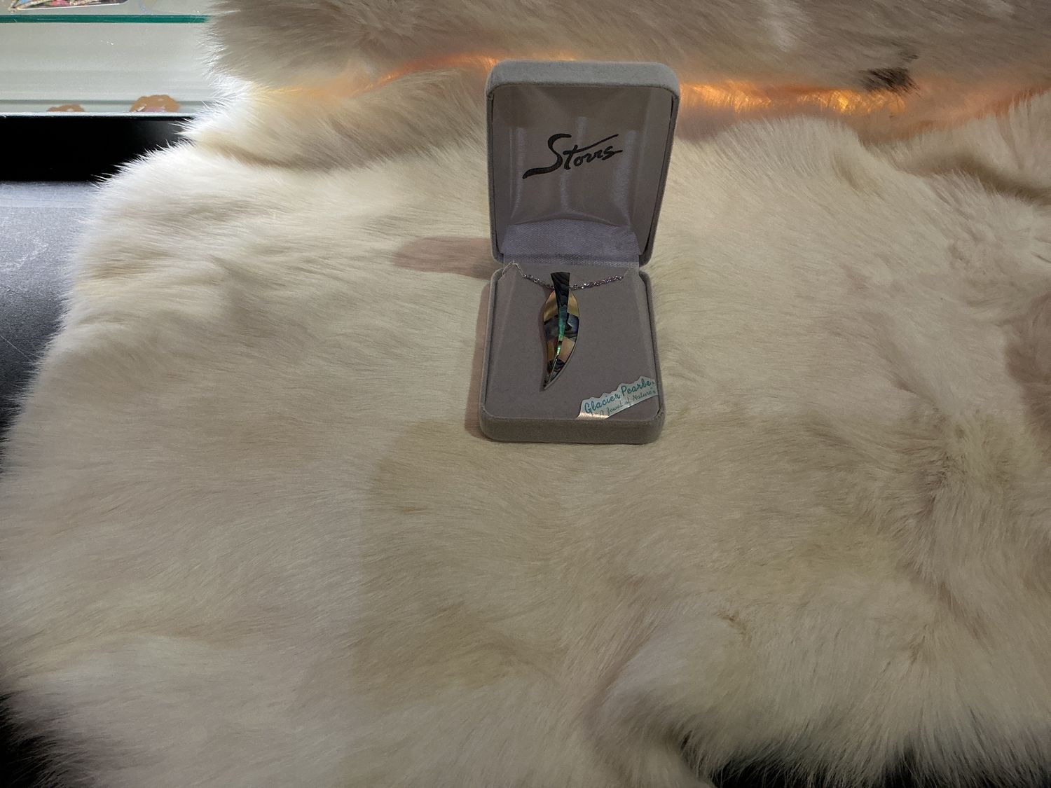 Glacier Pearle Feather Necklace