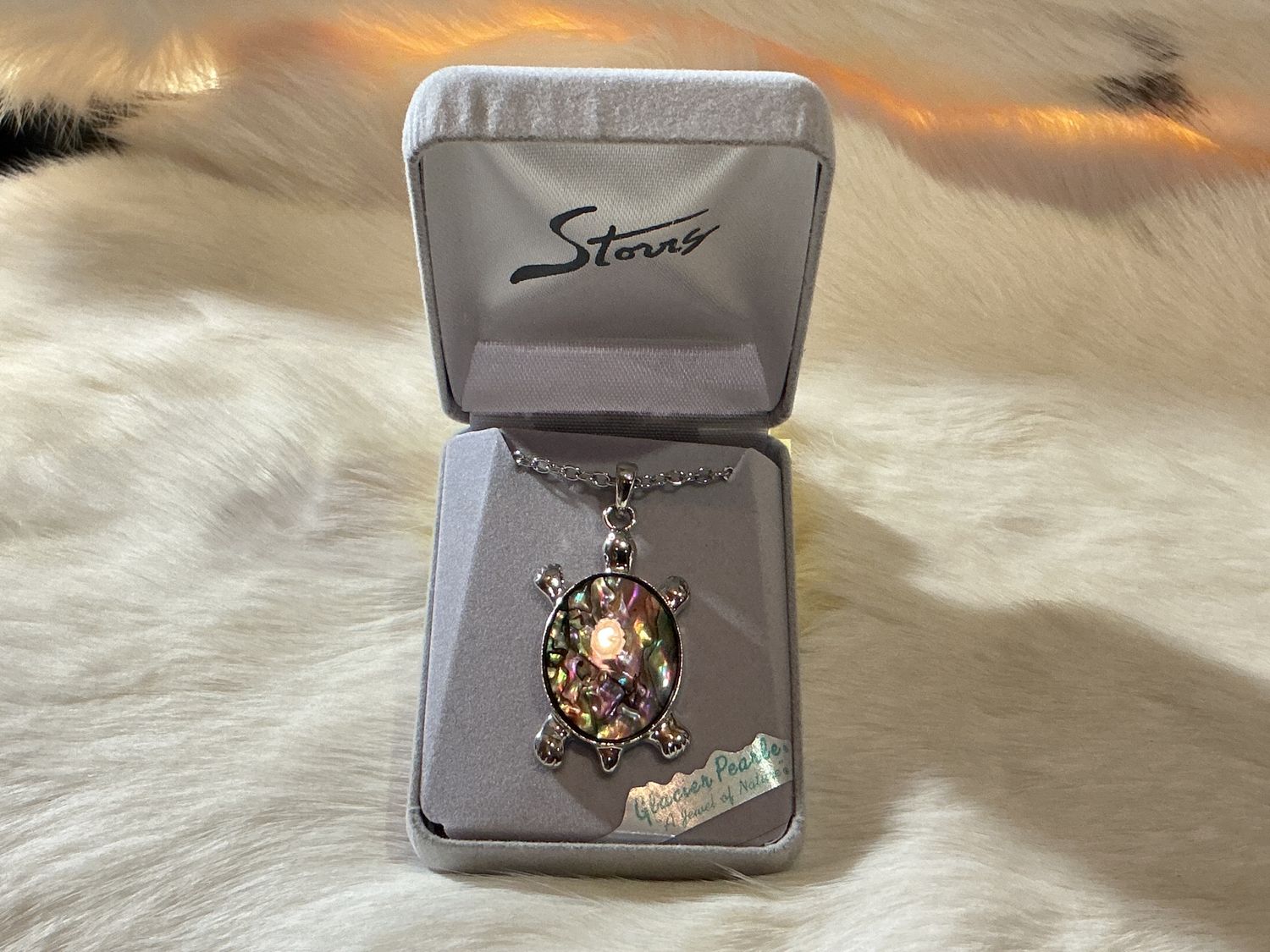 Glacier Pearle Turtle-Large necklace