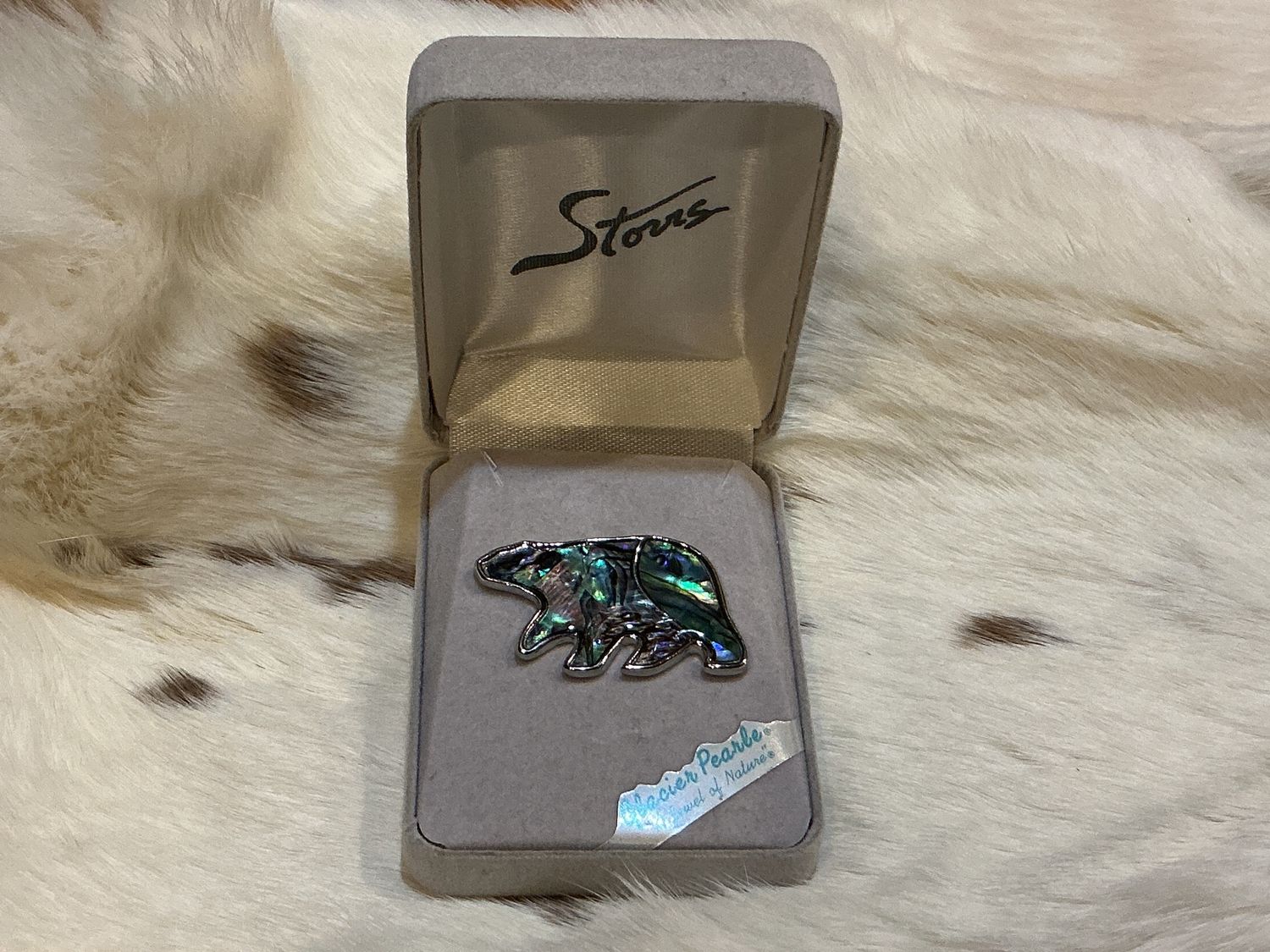 Glacier Pearle Bear Pin