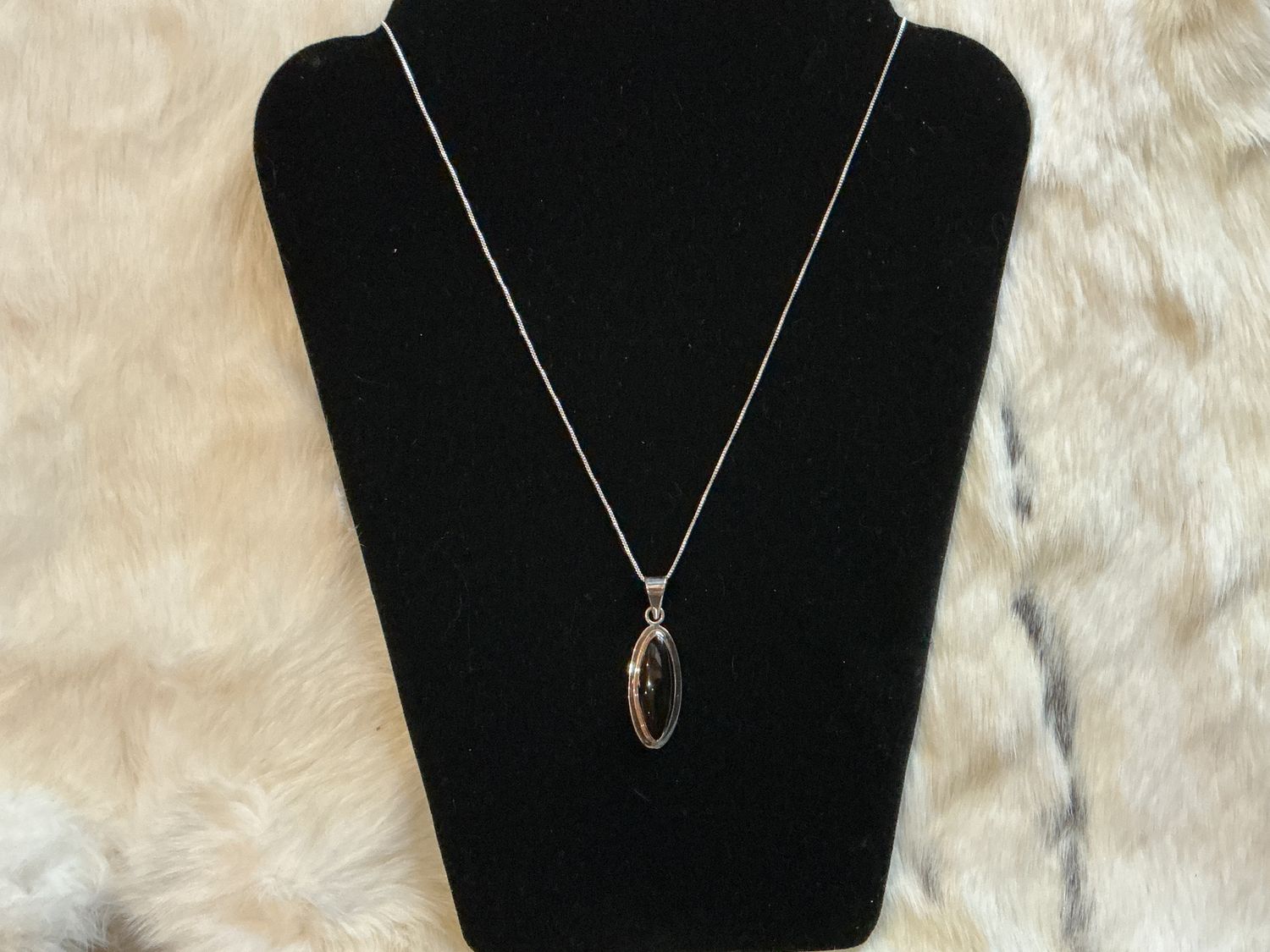 Sterling silver pendant necklace oval onyx