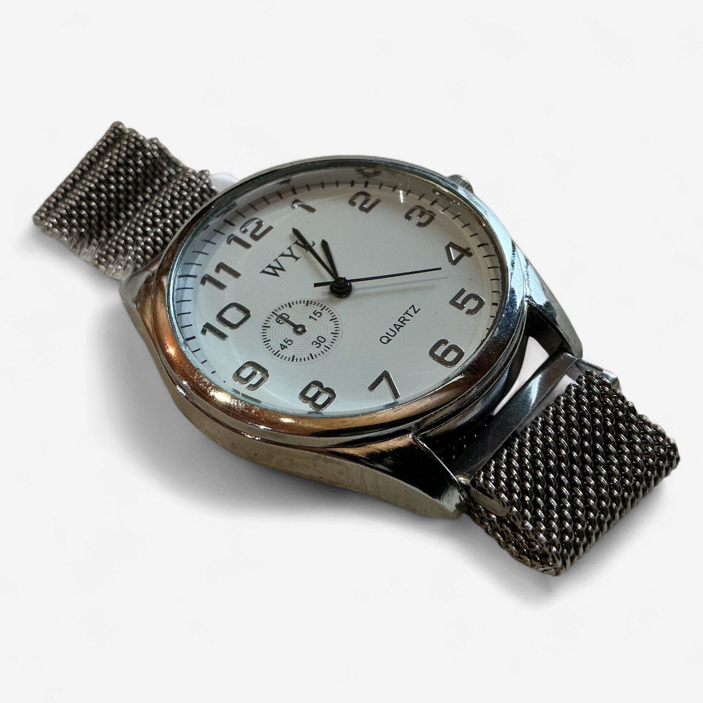 Magnetic Band Analog Watches, Colour: Silver
