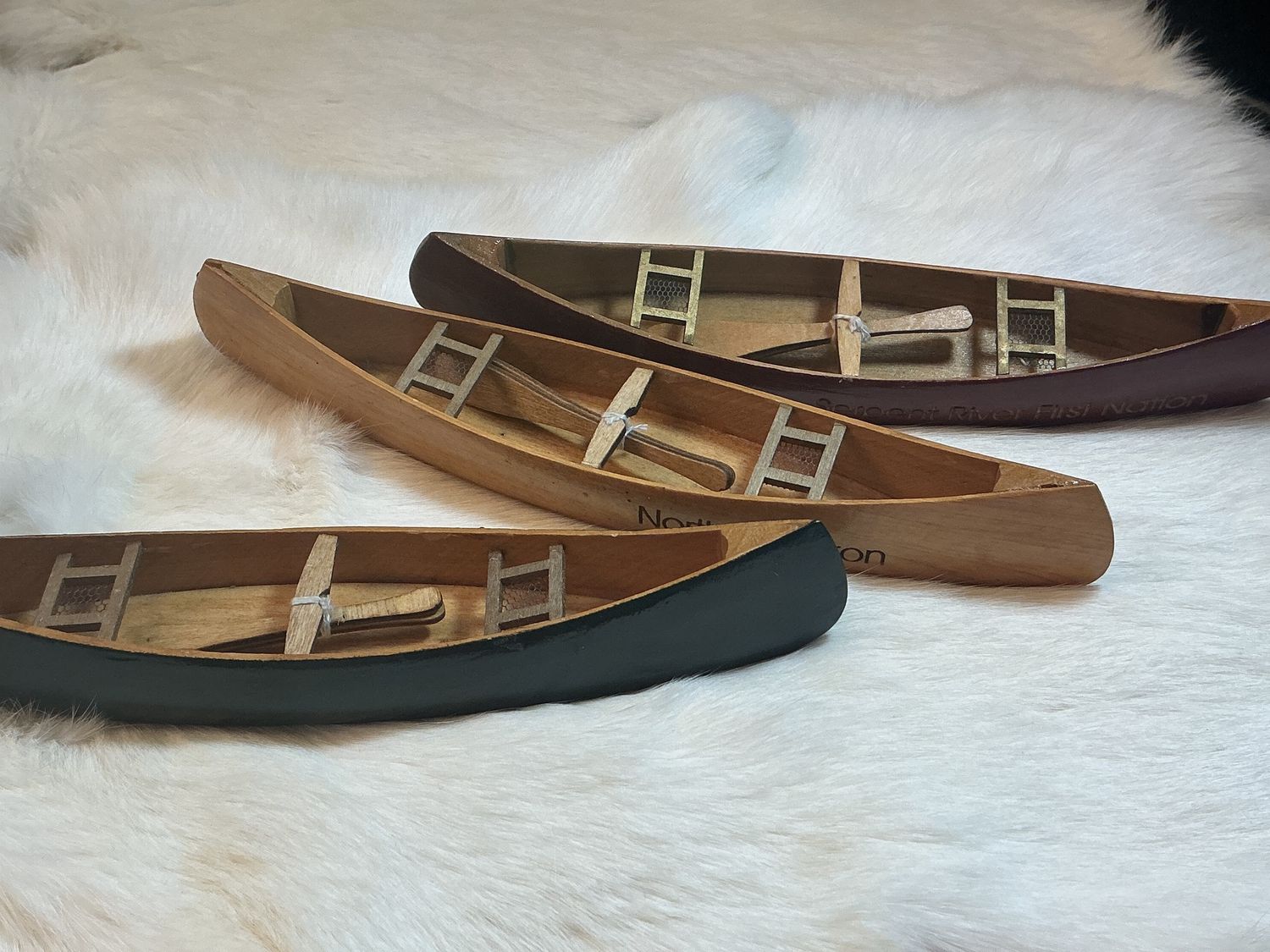 9” Wooden Canoe SRFN with Stand