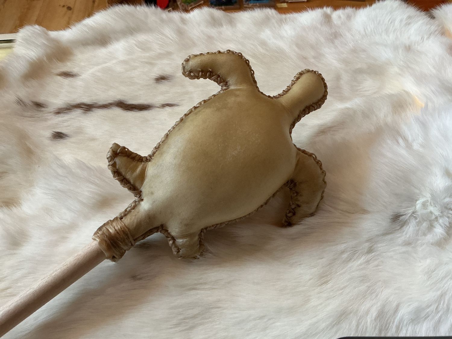 Rawhide Rattle, Style: Turtle