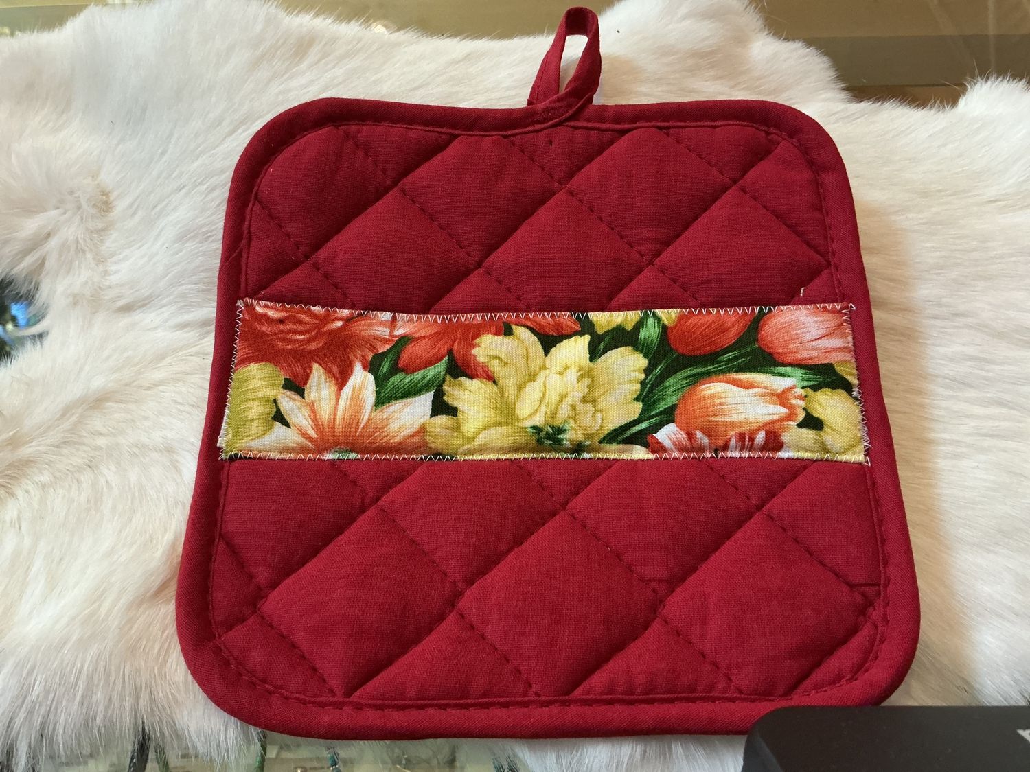 Pot Holder, Style: Red