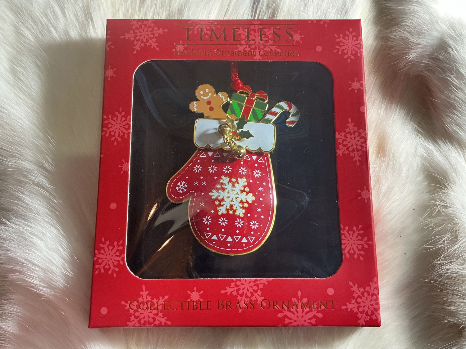Timeless Heirloom Ornament Collection - Collectible, Design: Christmas Mitten