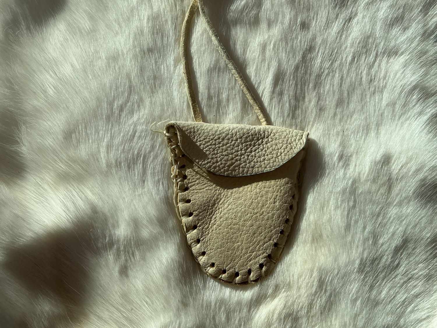 Medicine Pouch Calista Matinet