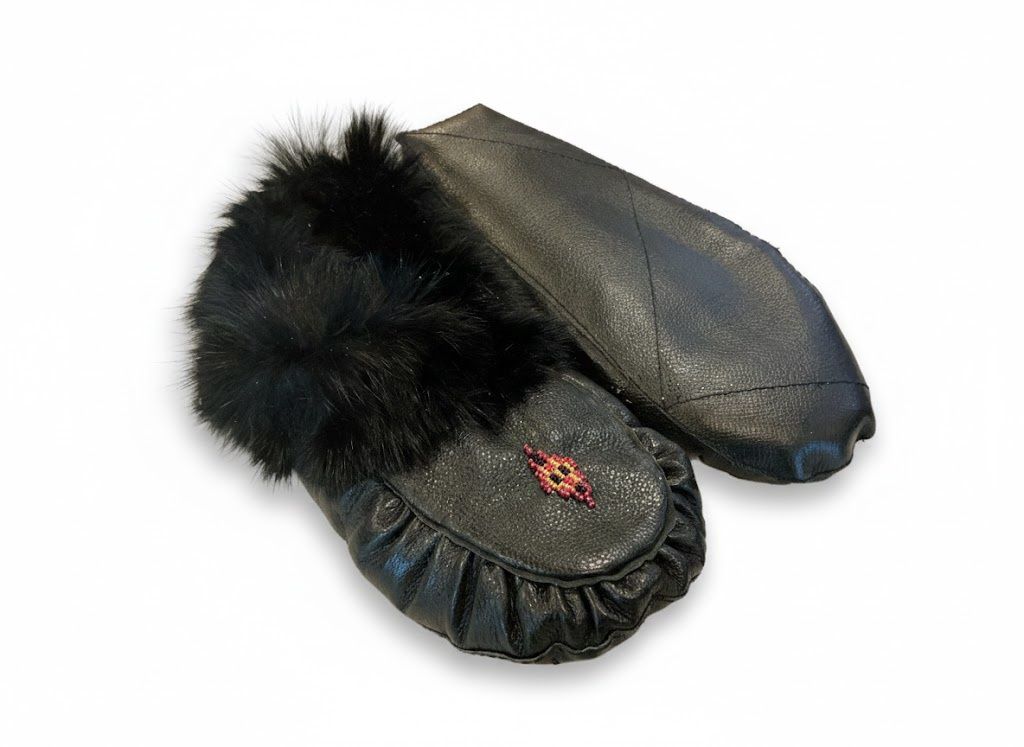 Handmade Fur Lined Leather Moccasin, Size: 9, Style: Diamond Black