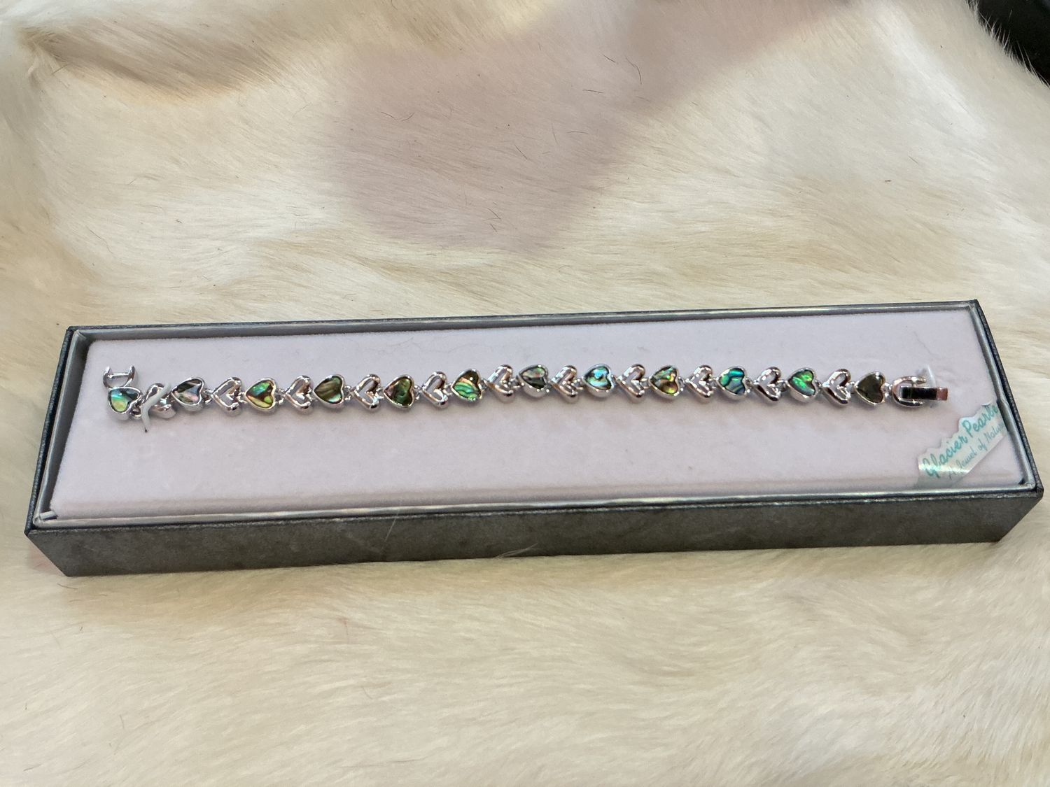 Glacier Pearle Gentle Hearts Bracelet