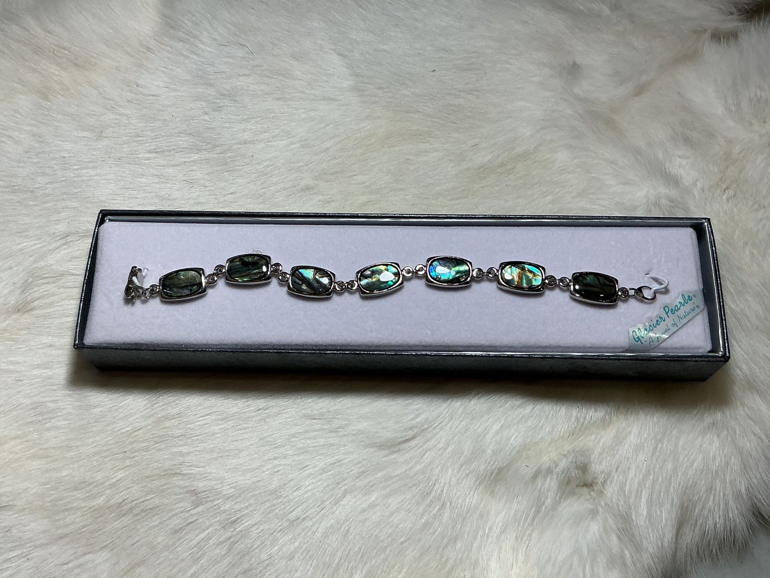 Glacier Pearle Ovals Bracelet