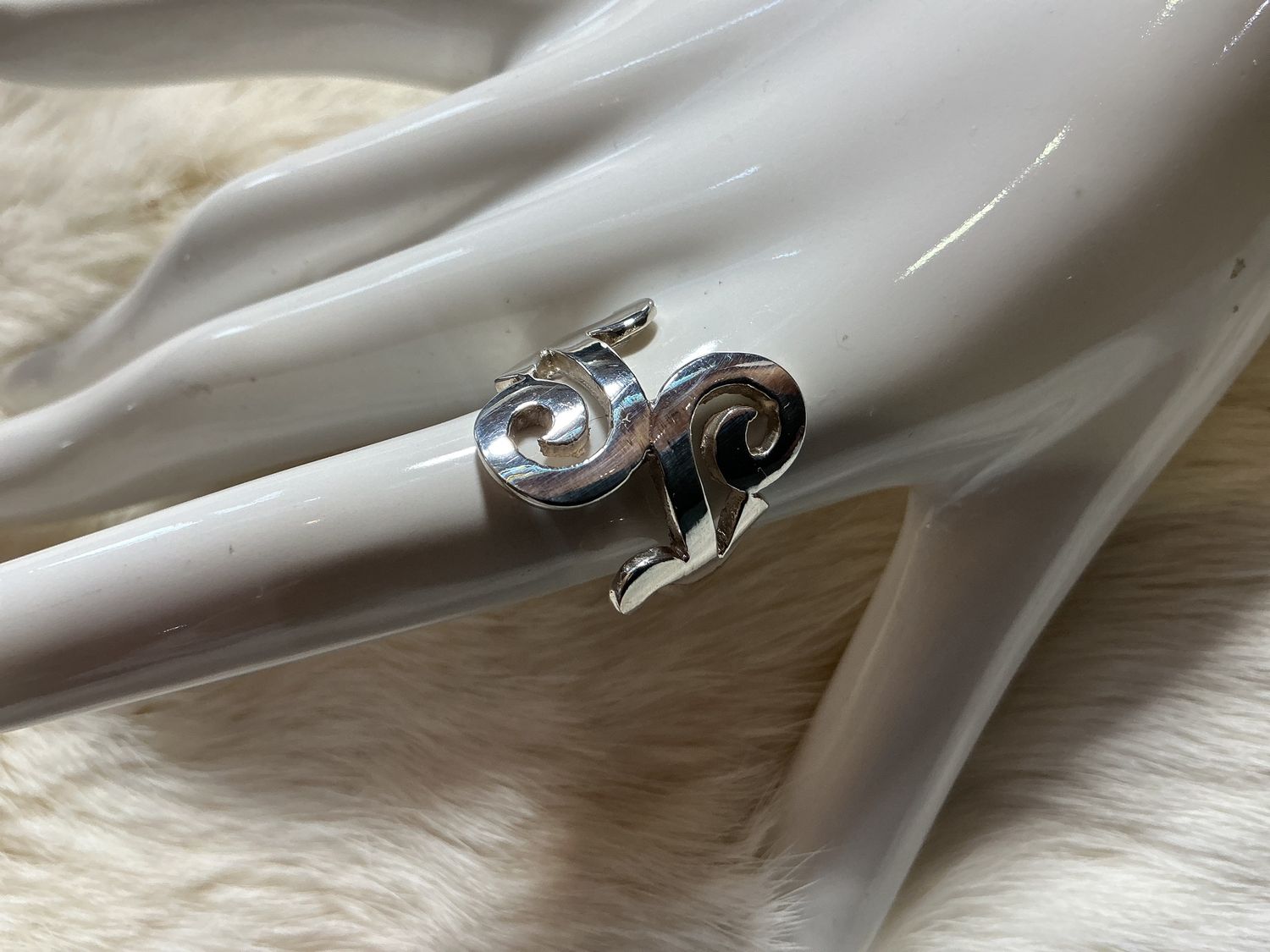 Dylan’s Silver Sterling Silver Detailed Rings