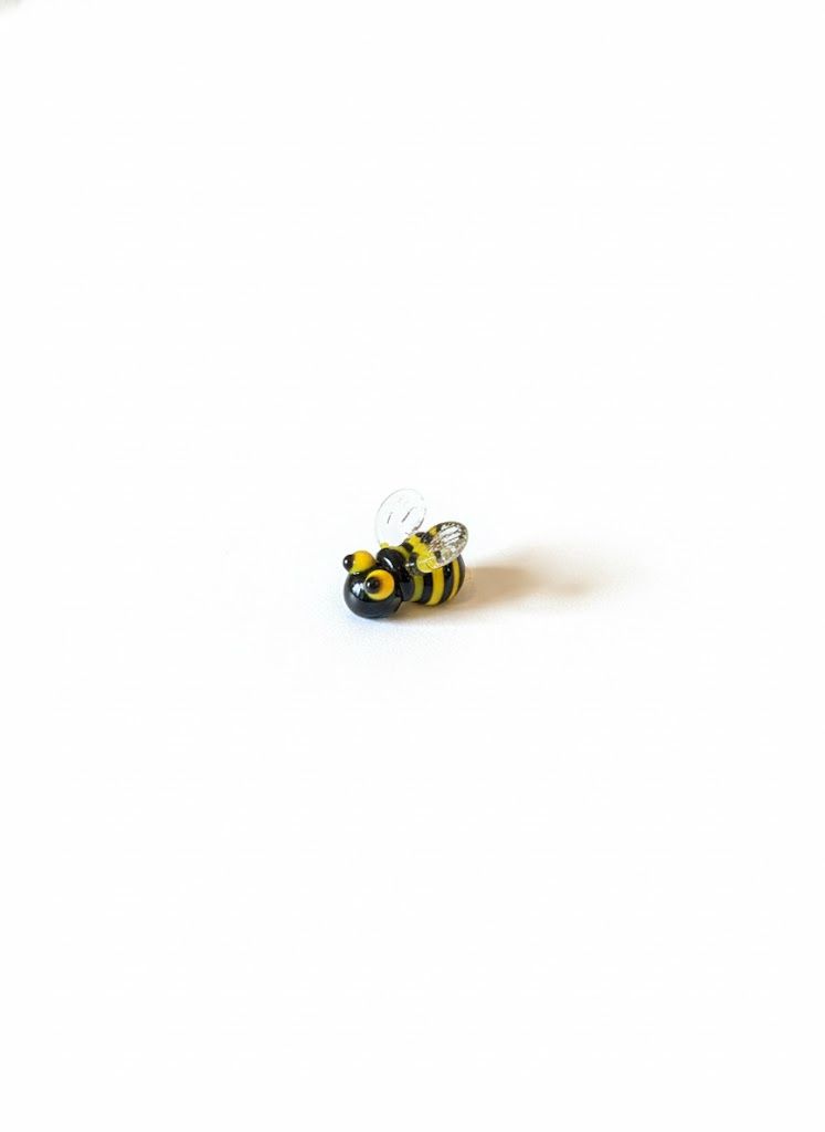 Mini Glass Charm, Design: Bee
