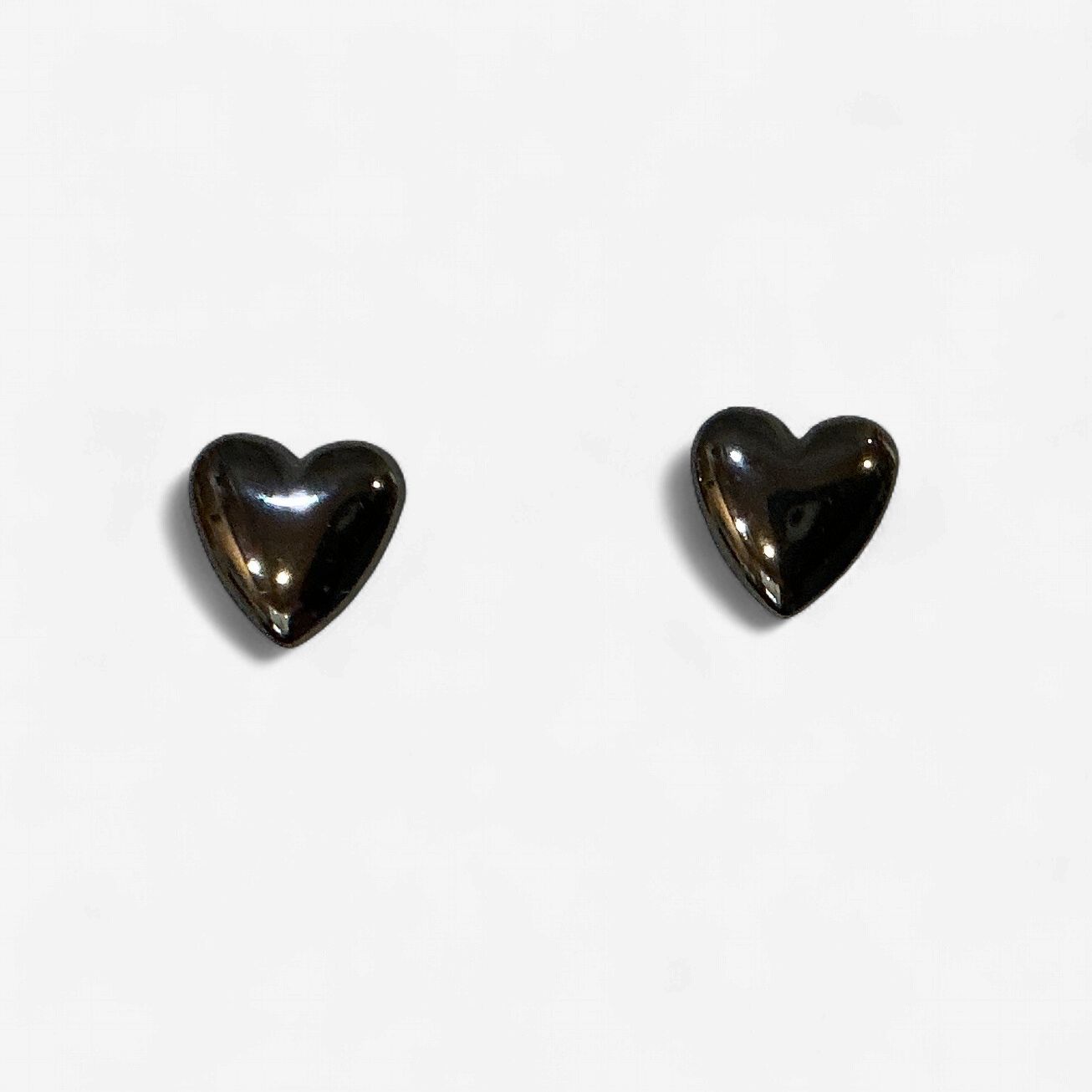 Hematite Earrings Plain Heart 8mm