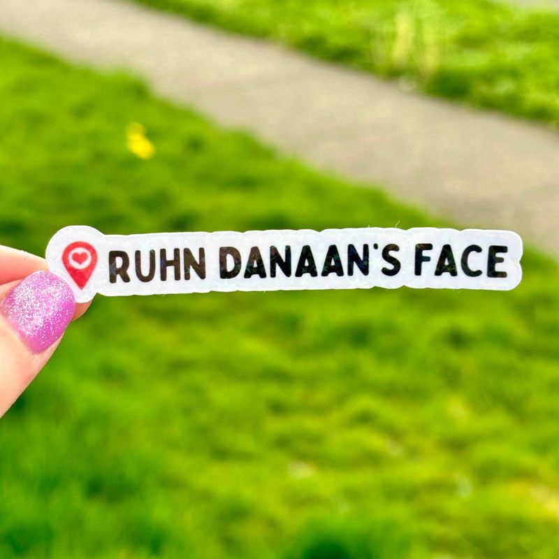 Ruhn Danaan’s Face Location Sticker