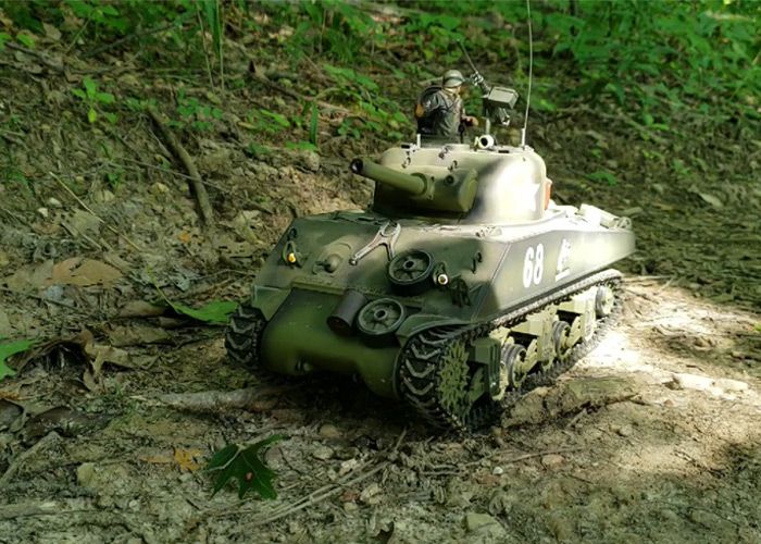 Heng Long 1/16 USA M4A3 Sherman RC Tank