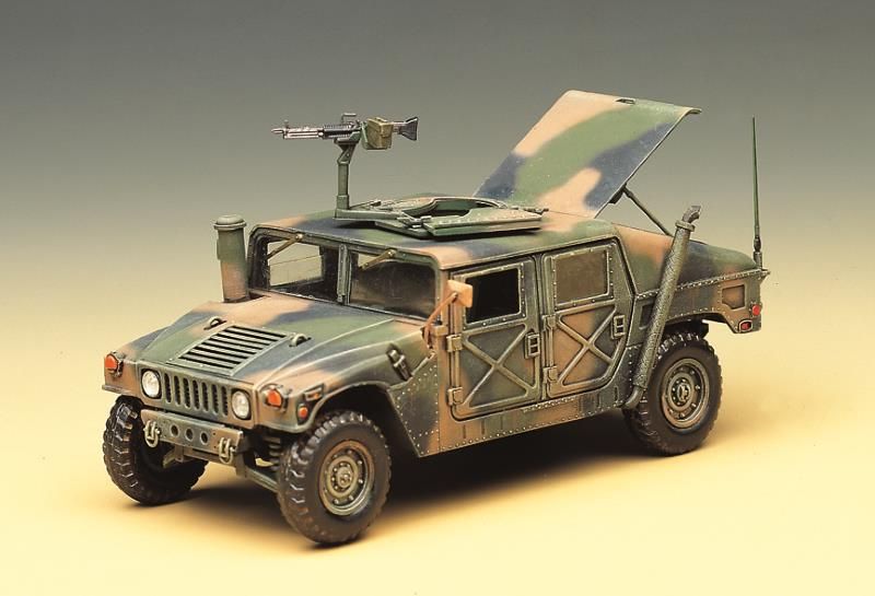 Academy 1/35 M-1025 Armored Carrier