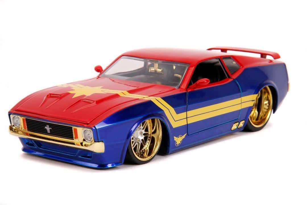 Jada Toys 1/24 "Hollywood Rides" 1973 Ford Mustang Mach 1 with Captain Marvel