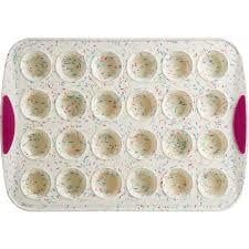 Trudeau 24 CT Mini Muffin Pan Confetti Fuchsia