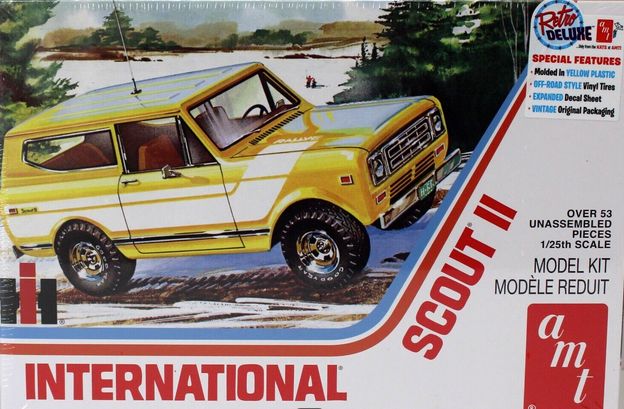 AMT\ERTL 1/25 1977 International Harvester Scout II