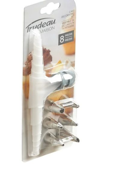 Trudeau Cake Decorating 8 Piece Set