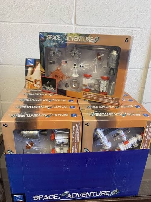 New Ray Space Adventure Model Kit