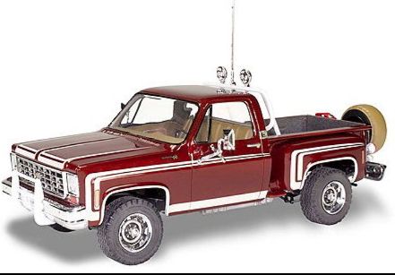 Revell 1/25 1976 Chevy Sport Stepside Pickup 4x4